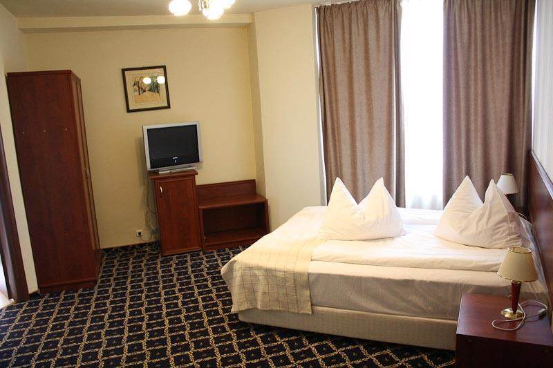 Hotel Europeca Craiova Ngoại thất bức ảnh