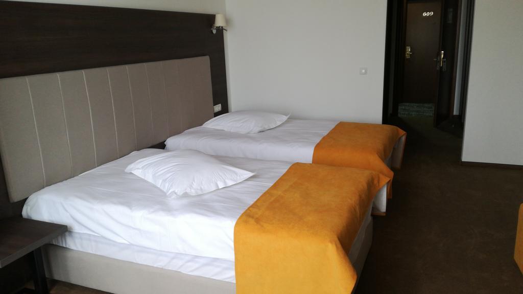 Hotel Europeca Craiova Ngoại thất bức ảnh