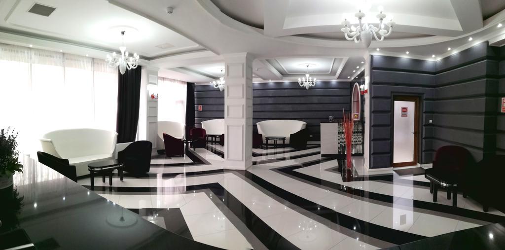Hotel Europeca Craiova Ngoại thất bức ảnh