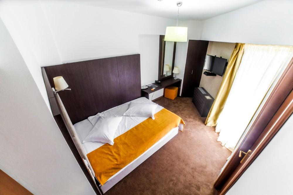 Hotel Europeca Craiova Ngoại thất bức ảnh