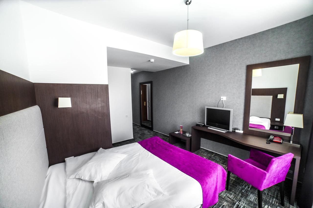 Hotel Europeca Craiova Ngoại thất bức ảnh
