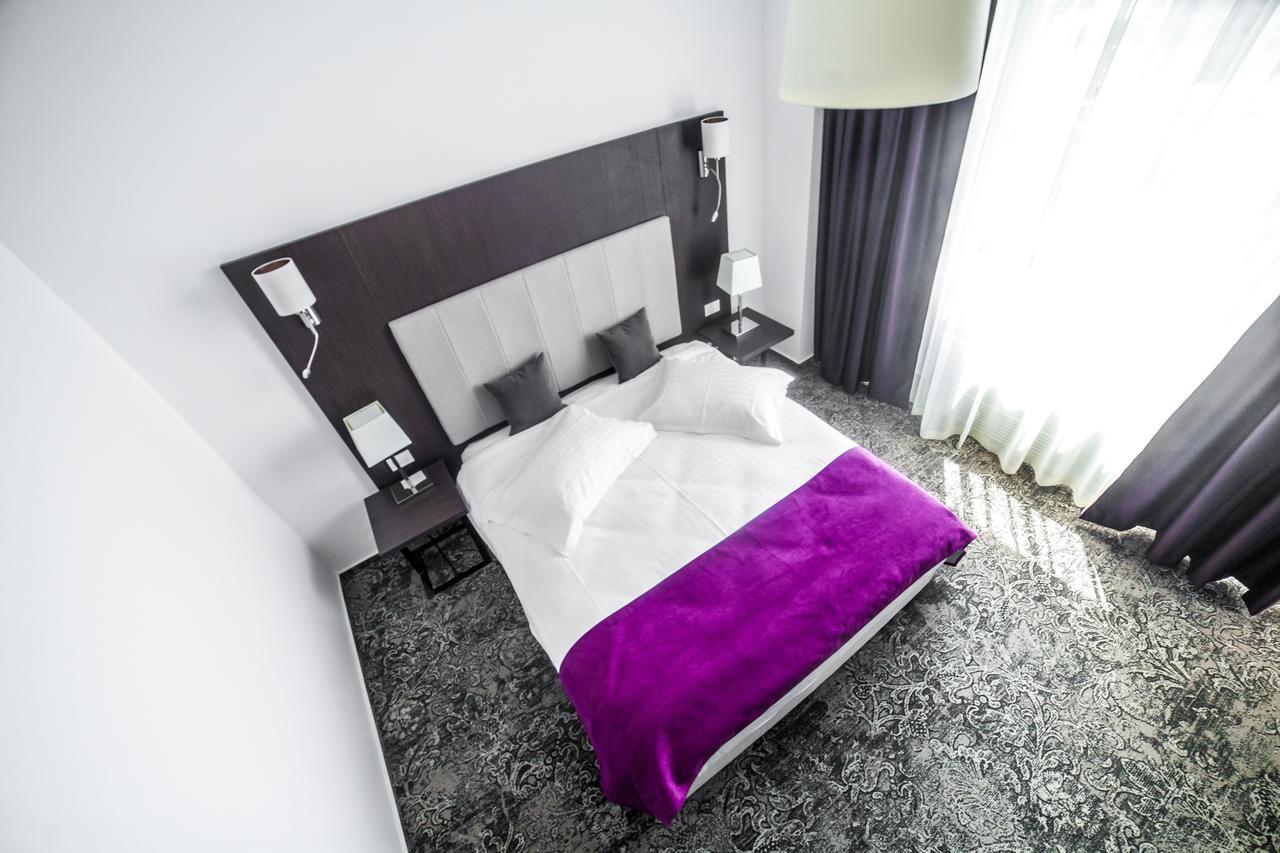 Hotel Europeca Craiova Ngoại thất bức ảnh