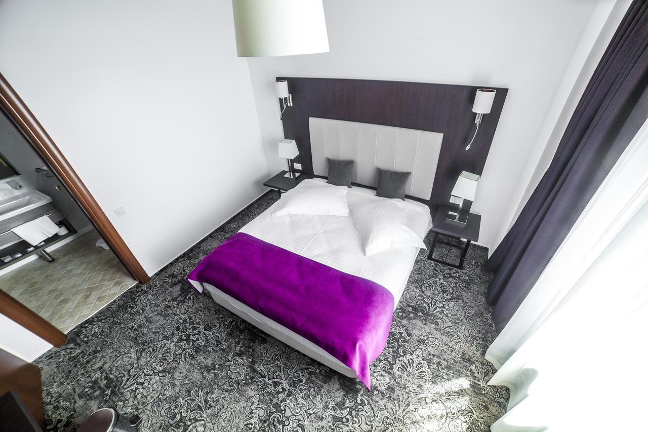 Hotel Europeca Craiova Ngoại thất bức ảnh