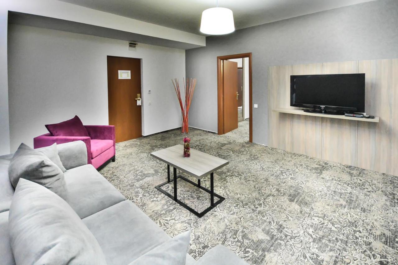 Hotel Europeca Craiova Ngoại thất bức ảnh