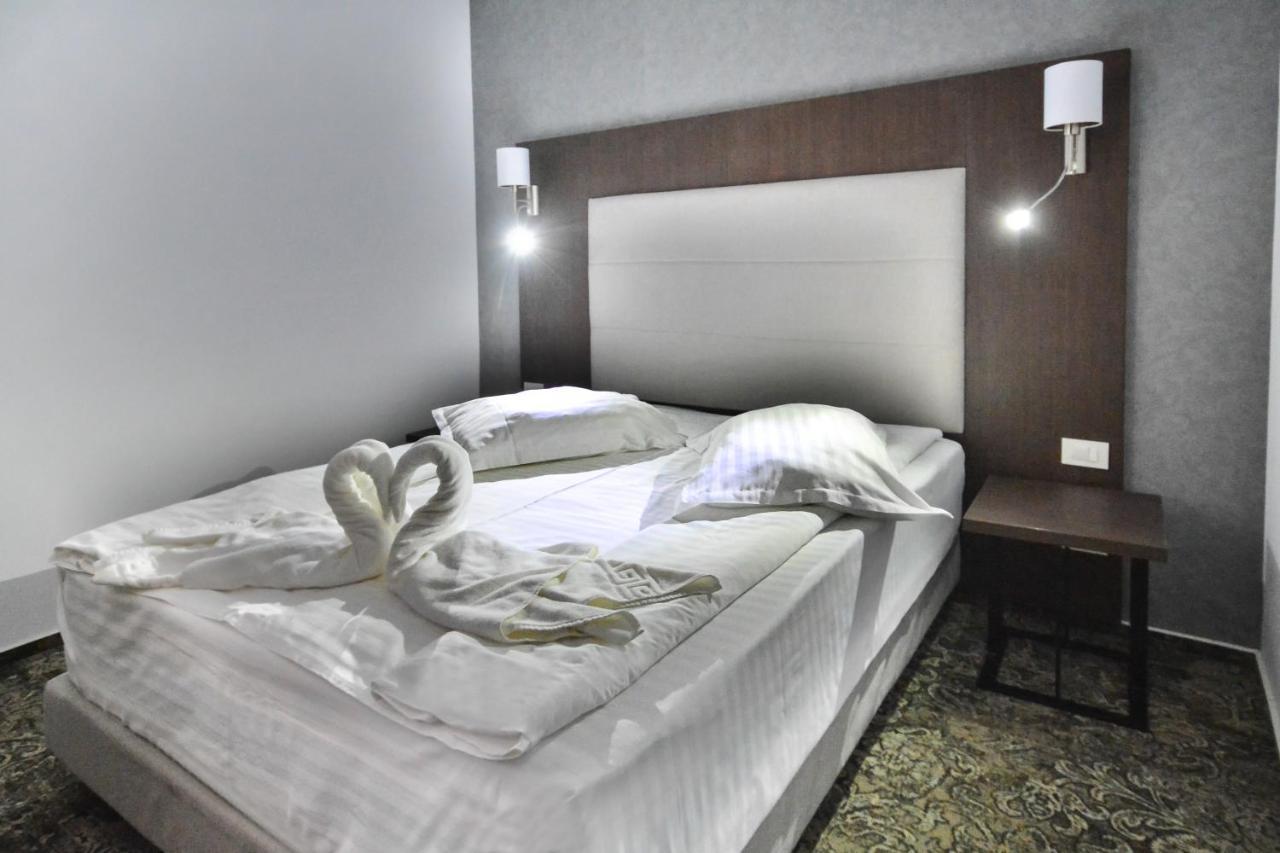 Hotel Europeca Craiova Ngoại thất bức ảnh