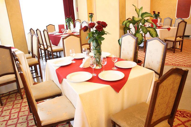 Hotel Europeca Craiova Ngoại thất bức ảnh